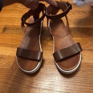 MIA leather sandals